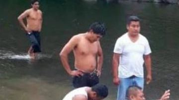 Los invitados al bautizo intentaron de todo para salvarla.