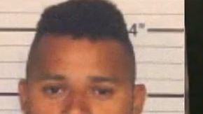 En un ataque de ira, el hombre de origen hondureño atacó brutalmente al menor.