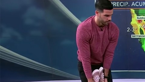 Albert Martínez recibe broma en 'Despierta América'