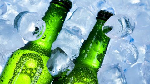 Buscan que la bebida fría no sea vendida en los establecimientos.