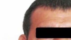 Queda atorado en túnel por espiar a su ex