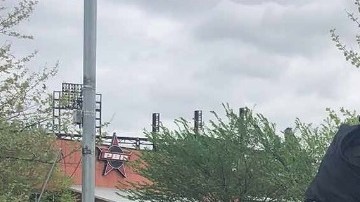 La estatua de la cantante Kate Smith fue cubierta en Filadelfia