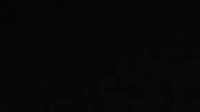 El magnate volvió a atacar al Congreso por las "débiles" leyes migratorias