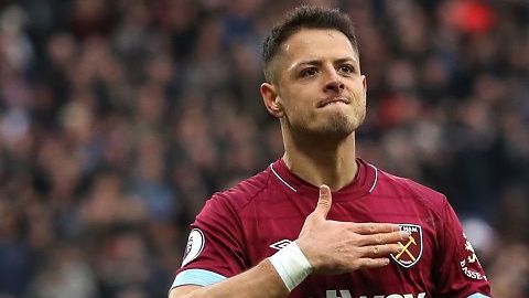 Javier "Chicharito" Hernández fue aclamado de pie por la afición del Manchester United en Old Trafford