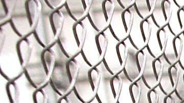 Las fianzas de los inmigrantes pocas veces son devueltas.