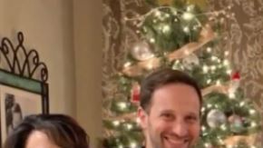 Shauna (en medio) con algunos de sus medios hermanos.