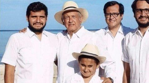 Los hijos de López Obrador.
