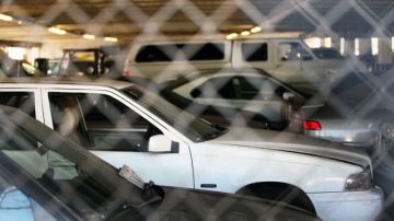 La Comisión de Policía de LA prohibió que los agentes de esta ciudad compren coches o sus partes  de los corralones.