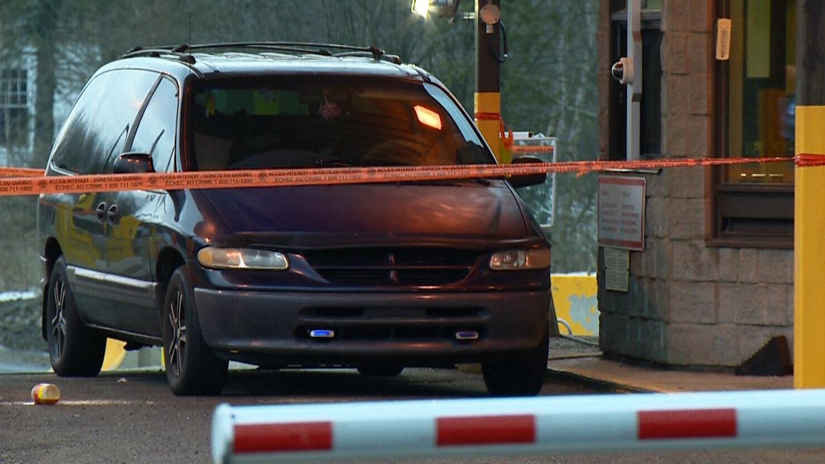 Familia cruza frontera con Canadá con cadáver de su padre en el auto para  ahorrar costos - El Diario NY