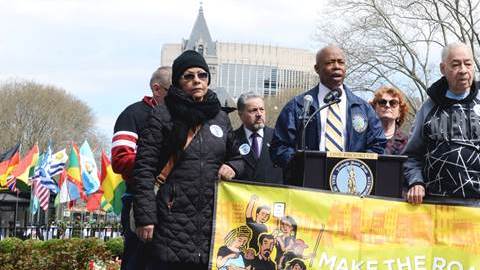 El presidente del condado de Brooklyn, Eric Adams pidió a la Legislatura que apruebe permisos de conducción que beneficie a indocumentados