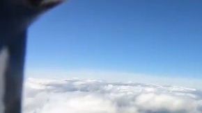 La hamburguesa fue colocada en una caja de unicel y con cámara Go Pro