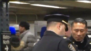 Policías en el Metro de NYC