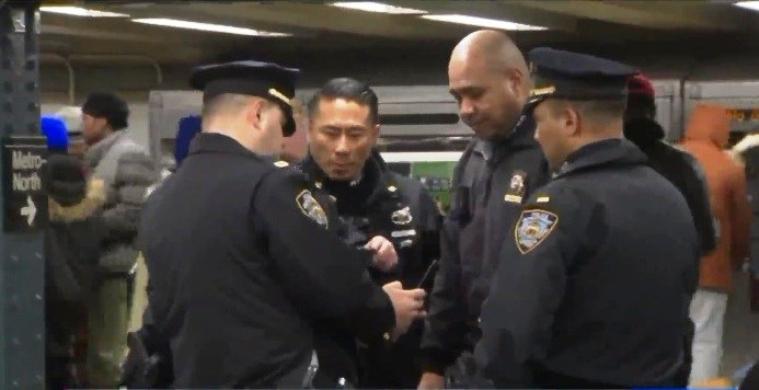 Pasajero "secuestró" tren del Metro de Nueva York y amenazó con ...
