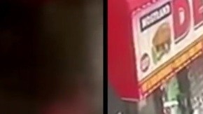 Los policías frente al sospechoso