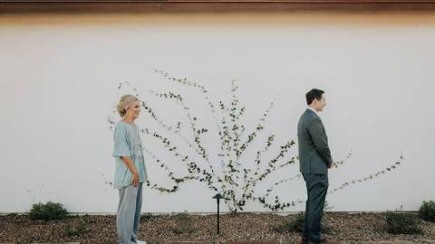 Foto de boda que resultó ser una broma de la novia al novio.