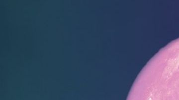 Este viernes es "luna rosa".