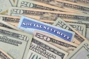 Beneficiarios de Seguro Social y otros, IRS especifica quiénes pueden reclamar los $500 por dependiente de primer cheque de estímulo