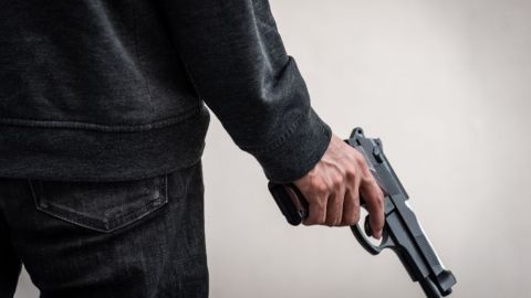 En el forcejeo, el arma se disparó de forma accidental