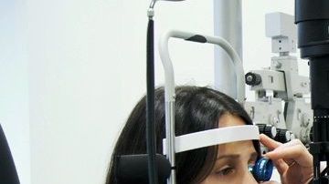 Slit_lamp_examination