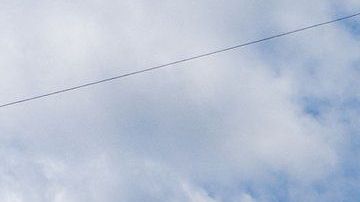 Falcon Heavy y Arabsat-6A están verticales en el Complejo de lanzamiento 39A.