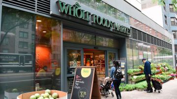 Si aprendes a comprar en Whole Foods podrías obtener varios grandes beneficios.