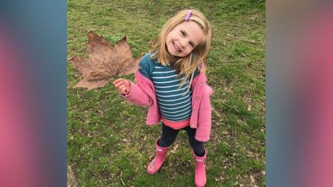 Evie Kinsella tiene múltiples alergias alimentarias.