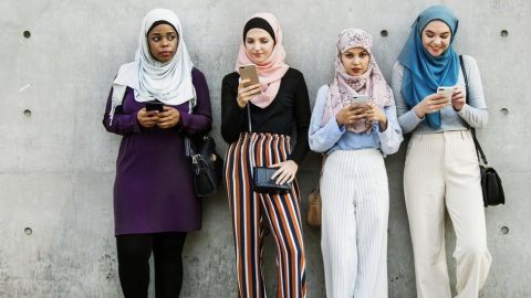 106643071_muslimwomen