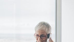 Las ventajas que ofrecen algunas empresas, tienen un precio.