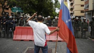 Cientos respondieron al llamado de Guaidó en Venezuela.