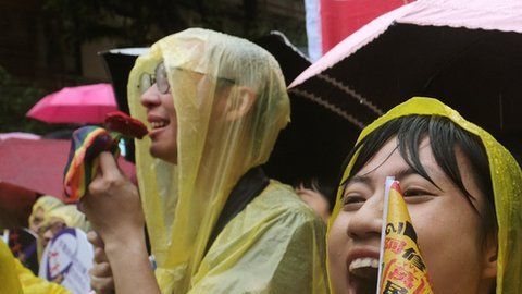 Partidarios del matrimonio homosexual celebran enTaiwán.