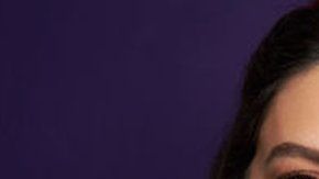 La serie la protagonizan Mishel Prada y Melissa Barrera.