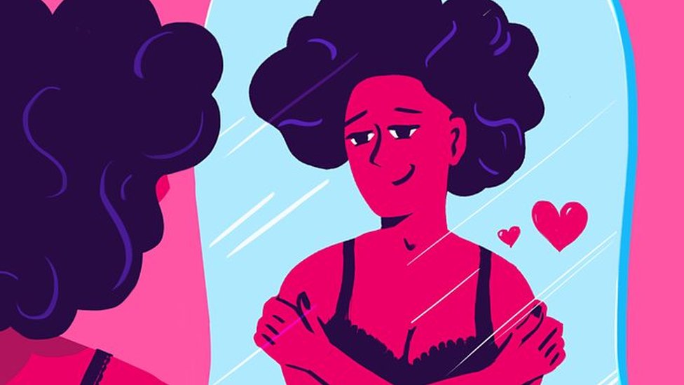 Qué es y qué implica ser autosexual: “Me siento más atraída por mí misma”