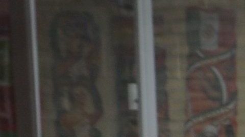Rescatistas y voluntarios rescatan a las víctimas en el Colegio Enrique Rebsamen.