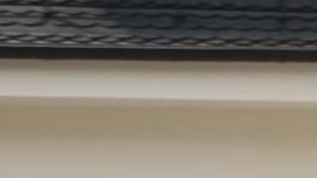 BMW se burla del CEO de Mercedes, Dieter Zetsche, al montarlo en un i8 Roadster