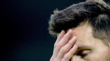 Messi se lamenta tras la eliminación del Barcelona en la Champions League