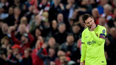 Lionel Messi tuvo un desencuentro con aficionados del Barcelona en el aeropuerto de Liverpool