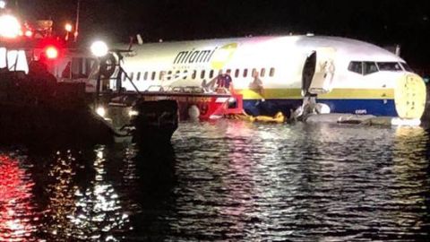 La nave en el río río St. Johns, cerca de Jacksonville