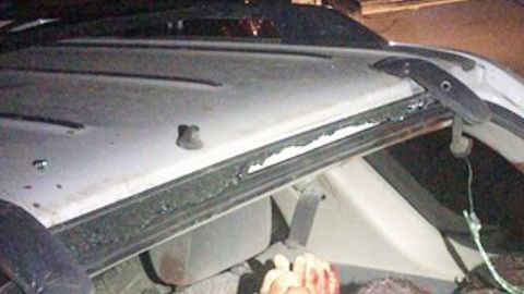 5 "encajuelados" y 2 policías heridos deja brutal pugna de narcos en Coahuila