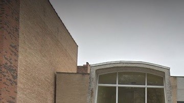 Según la Policía, un hombre lanzó tres cócteles Molotov en la congregación Anshe Sholom B'nai en el vecindario de Lakeview y luego salió corriendo.