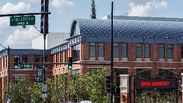 Una estudiante de la universidad DePaul fue tocada inapropiadamente mientras caminaba en el campus de Lincoln Park.