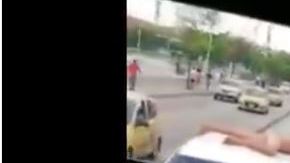 El hombre sabía que solo haciendo esto su esposa lo perdonaría.
