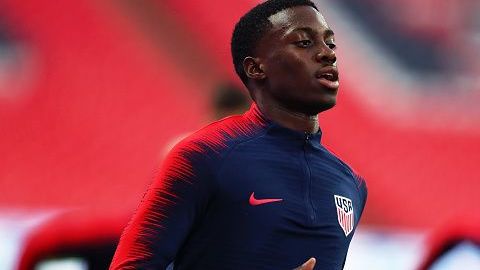 Tim Weah anotó el gol del triunfo para Estados Unidos