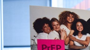 Materiales de la campaña de salud contra el VIH del Departamento de Salud de NYC.