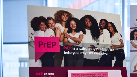 Materiales de la campaña de salud contra el VIH del Departamento de Salud de NYC.