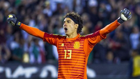 Guillermo Ochoa, portero mexicano del Standard de Lieja belga.