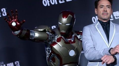 EL ACTOR ROBERT DOWNEY JR PRESENTA "IRON MAN 3" EN SEÚL