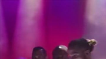 Hay una página en donde puedes personalizar el video especialmente para tu mamá.