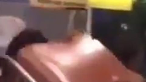 Intentaron derribarla con todo, pero la chica grande nunca se dejó vencer.