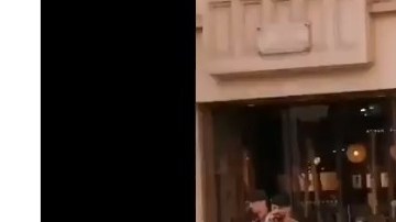 Agentes militares en la escena en Lyon