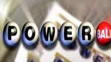 Los premios de Powerball y Mega Millions suman $566 millones.
